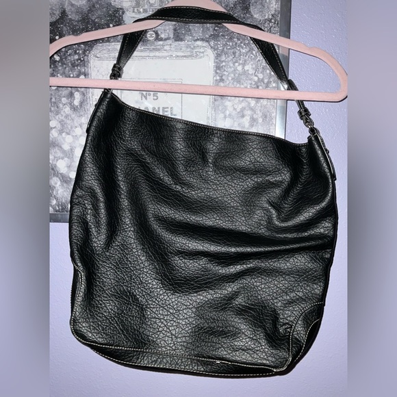 SOLD NINE WEST BLACK LEATHER HANDBAG PRELOVED - Picture 2 of 6